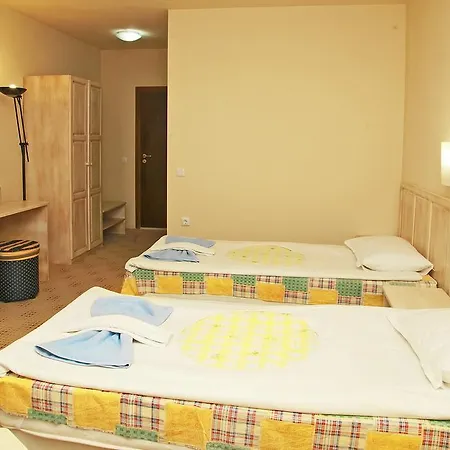 Bay בית הארחה 4*