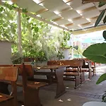Bay بيت ضيافة 4*